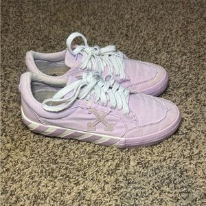 Off white Lavender Sneakers with White Laces